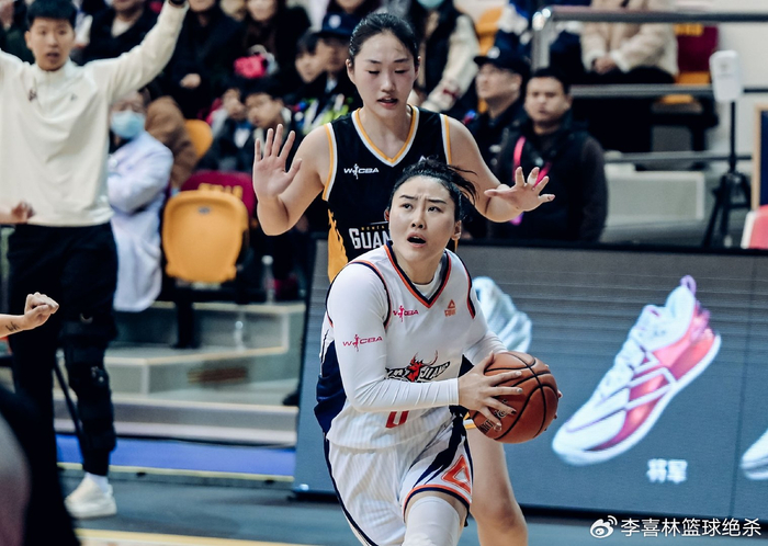 5连胜+击败联盟第1！中国女篮31岁王牌复活闪耀：曾战美国队砍13分|武桐桐|新疆|联赛|广东女篮|新疆女篮_新浪体育_新浪新闻