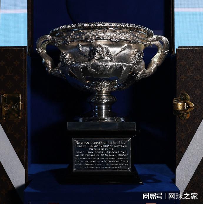 开云体育网页版-王美丽激战奥胖，海峡组合输球，仨大师齐头并进，卫冕冠军赢德比